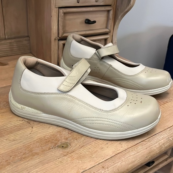 Drew Rose Women’s Shoes Mary Jane Leather Orthopedic Comfort Hook & Loop 10W - Picture 1 of 12